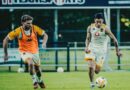 Sirino le Chislett ba lwantšha sebaka sa No.10 ka Kaizer Chiefs