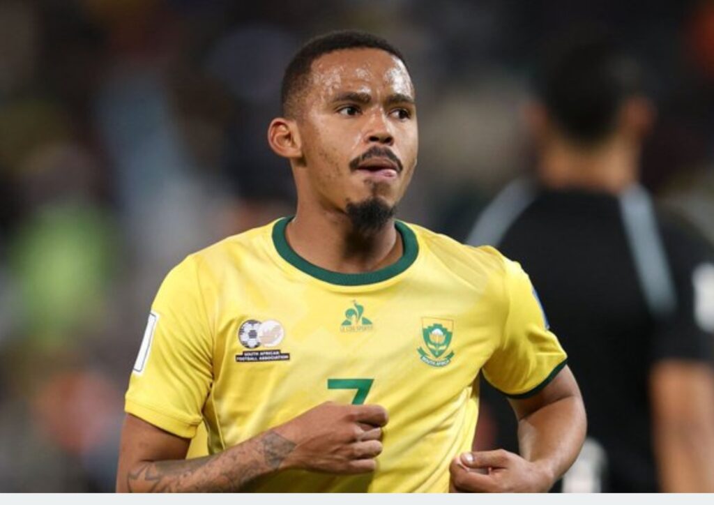 Sehlopha sa Pirates se phamola Appollis go Kaizer Chiefs