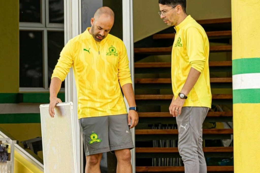 Masha oa Emišiwa, Mokwena o Lekola Ka Lephaka